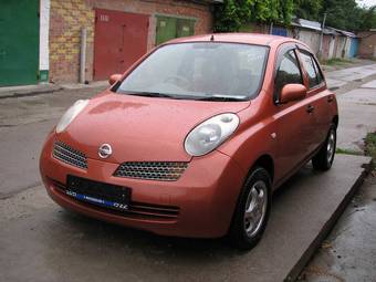 2002 Nissan March Photos