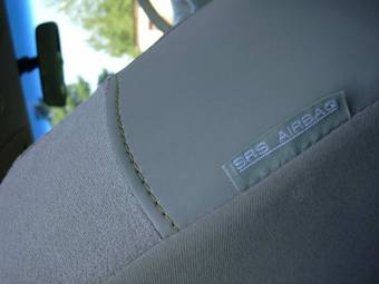 2002 Nissan March Images