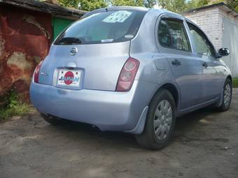2002 Nissan March Photos