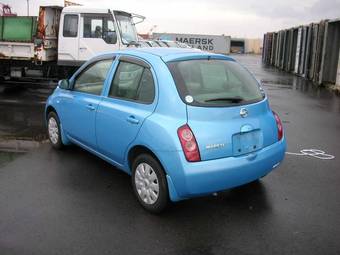 2002 Nissan March Pictures