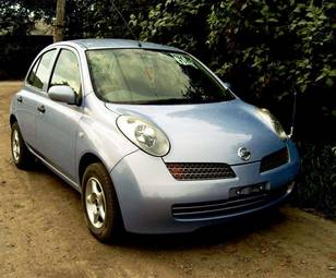 2002 Nissan March Pics