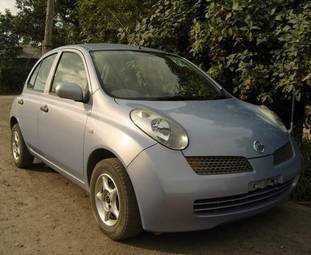 2002 Nissan March Pictures