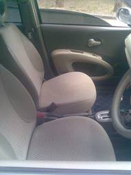2002 Nissan March Pictures