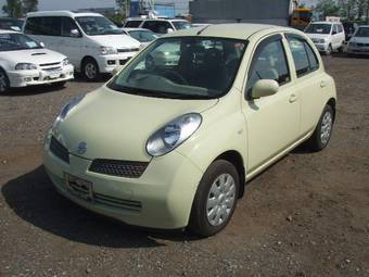2002 Nissan March Photos