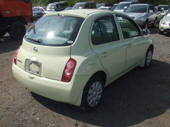 2002 Nissan March Photos