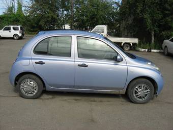 2002 Nissan March Photos