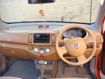 2002 Nissan March Pictures