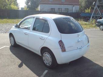 2002 Nissan March Photos