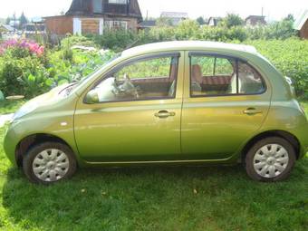 2002 Nissan March Photos