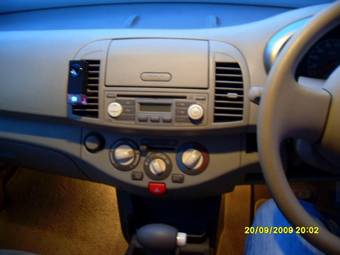 2002 Nissan March Pictures