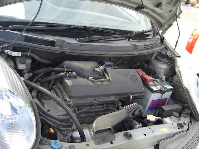 2003 Nissan March