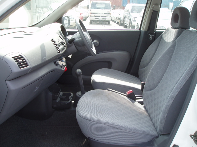 2003 Nissan March