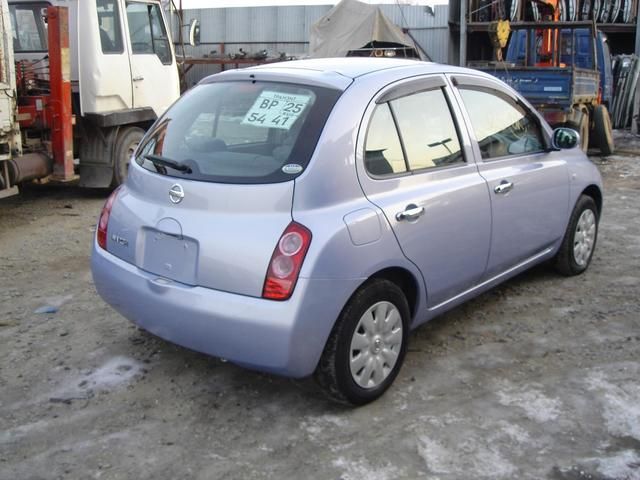 2003 Nissan March