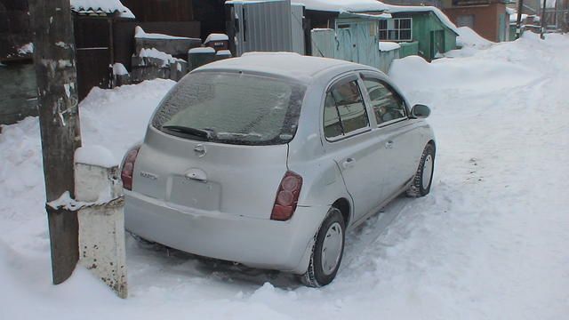 2003 Nissan March