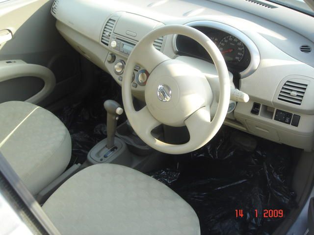 2003 Nissan March