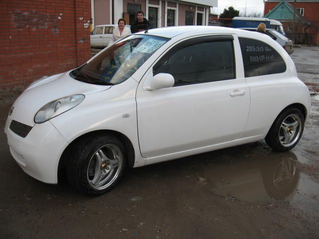 2003 Nissan March