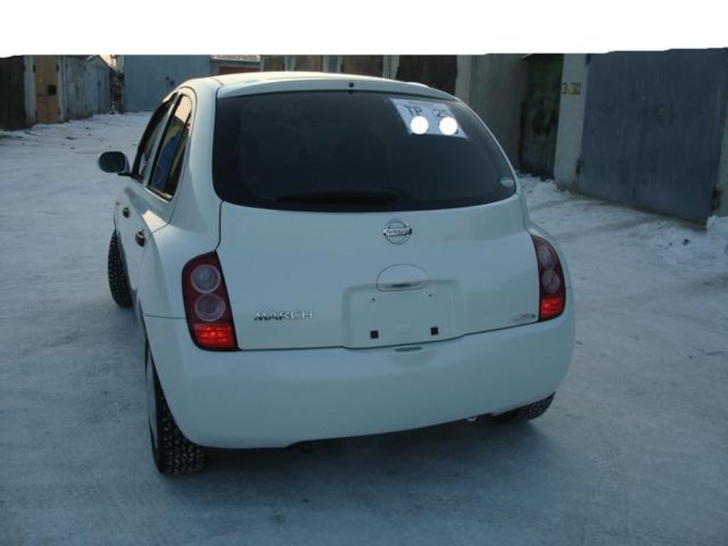 2003 Nissan March