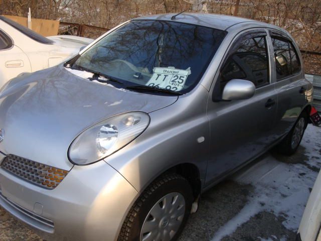 2003 Nissan March