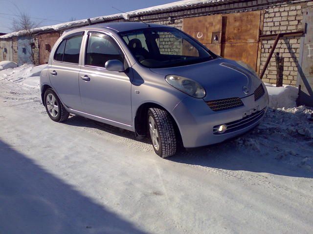 2003 Nissan March