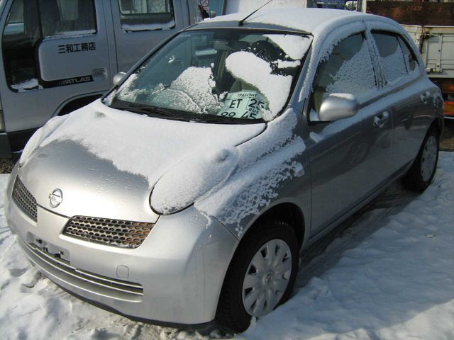 2003 Nissan March