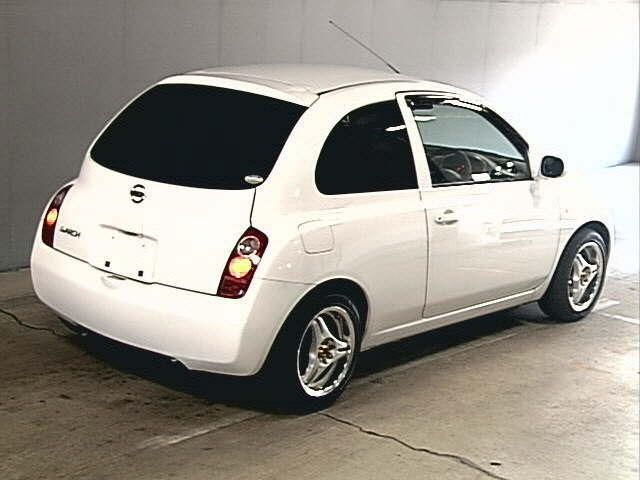 2003 Nissan March