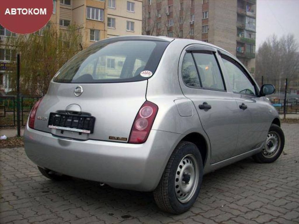 2003 Nissan March