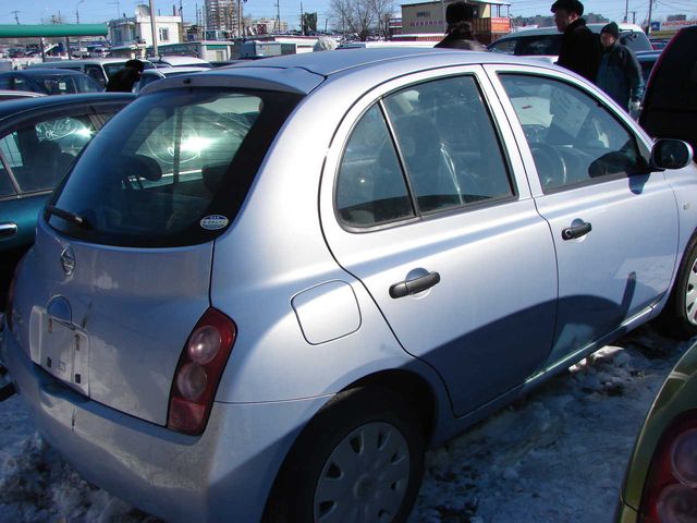 2003 Nissan March