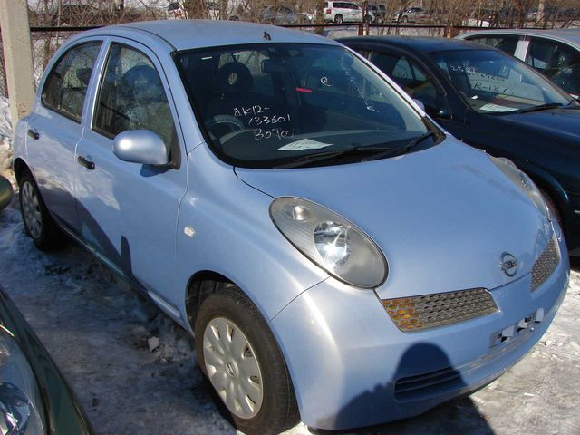 2003 Nissan March