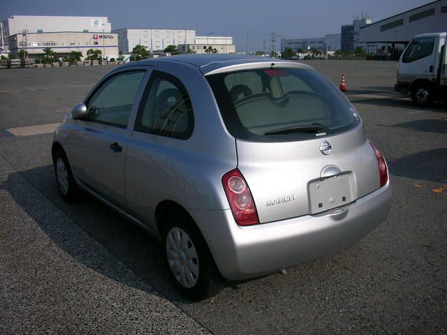 2003 Nissan March