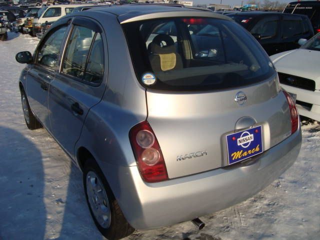 2003 Nissan March