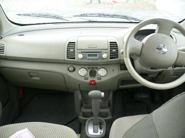2003 Nissan March