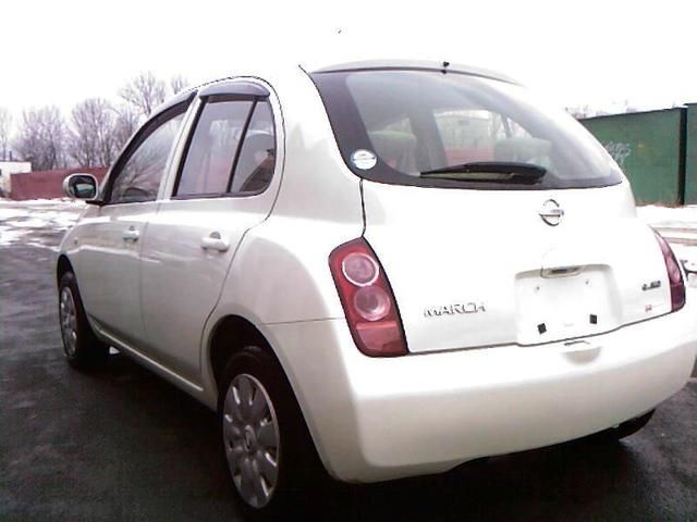 2003 Nissan March