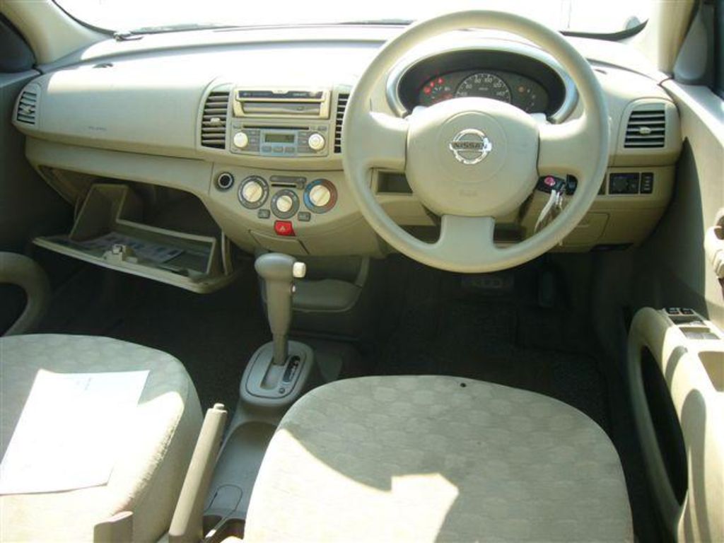 2003 Nissan March