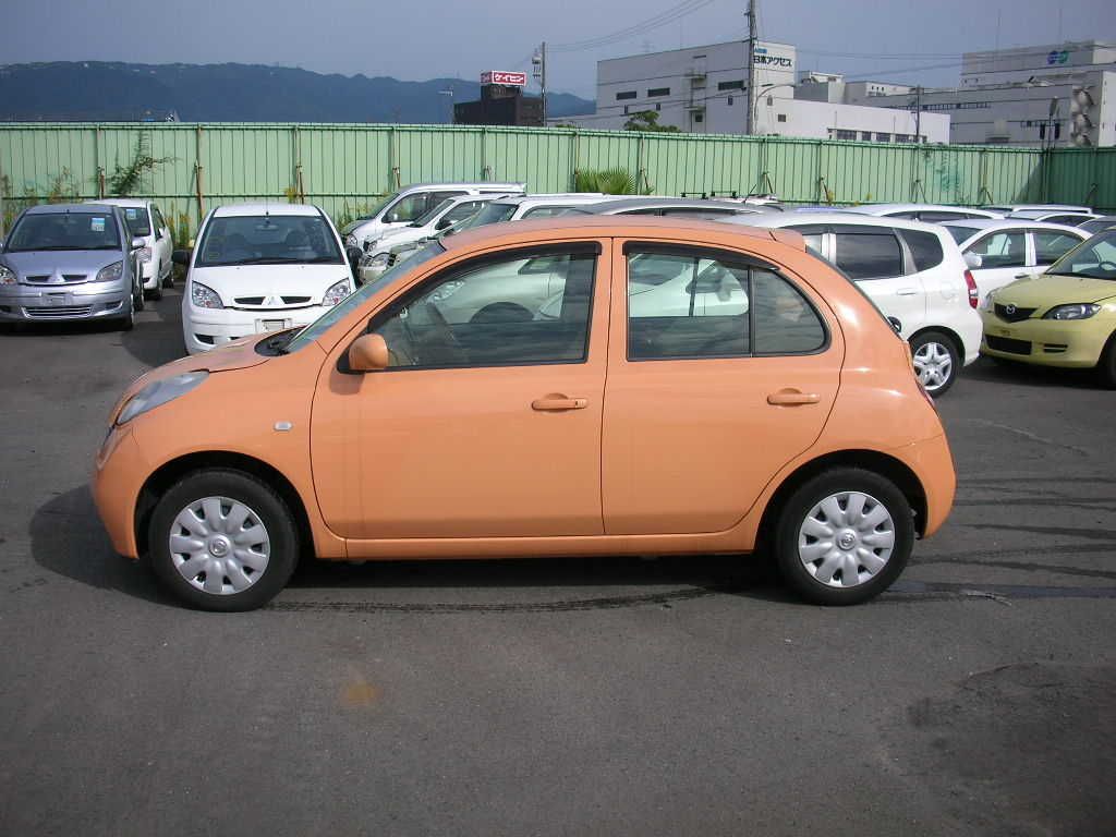 2003 Nissan March