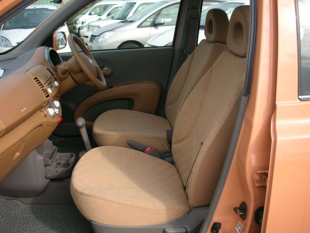 2003 Nissan March