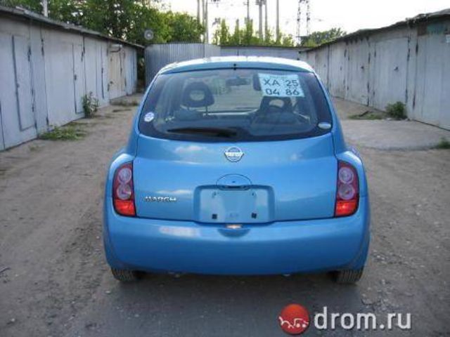 2003 Nissan March