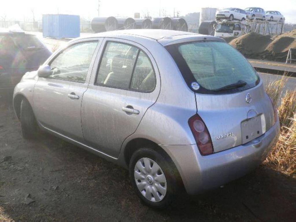2003 Nissan March