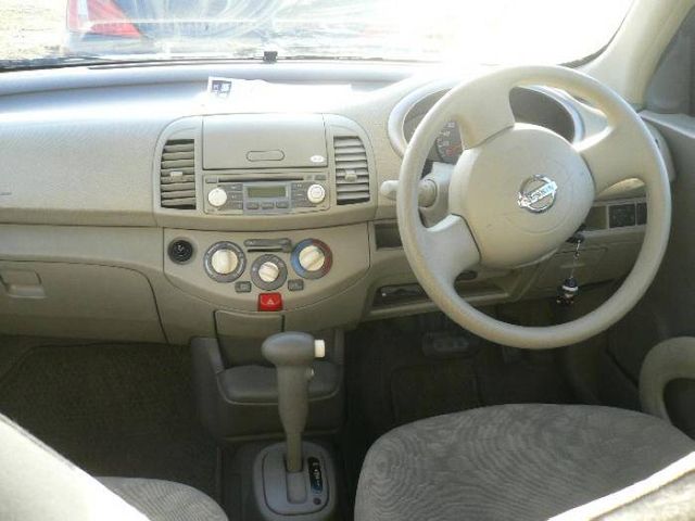 2003 Nissan March