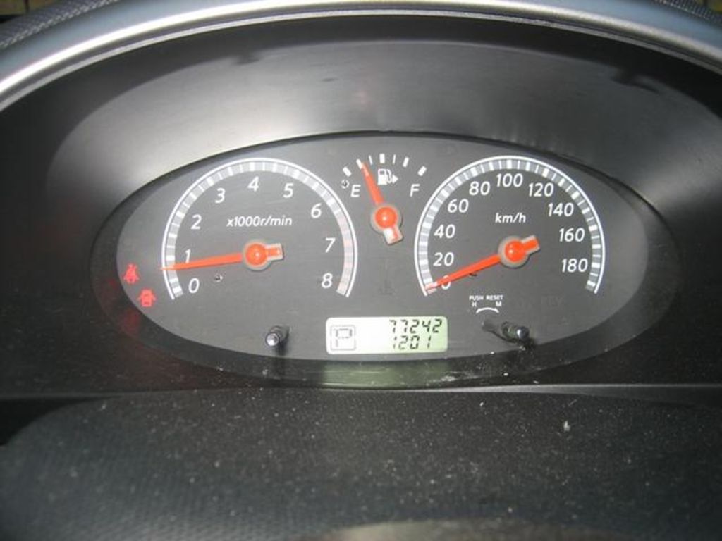 2003 Nissan March