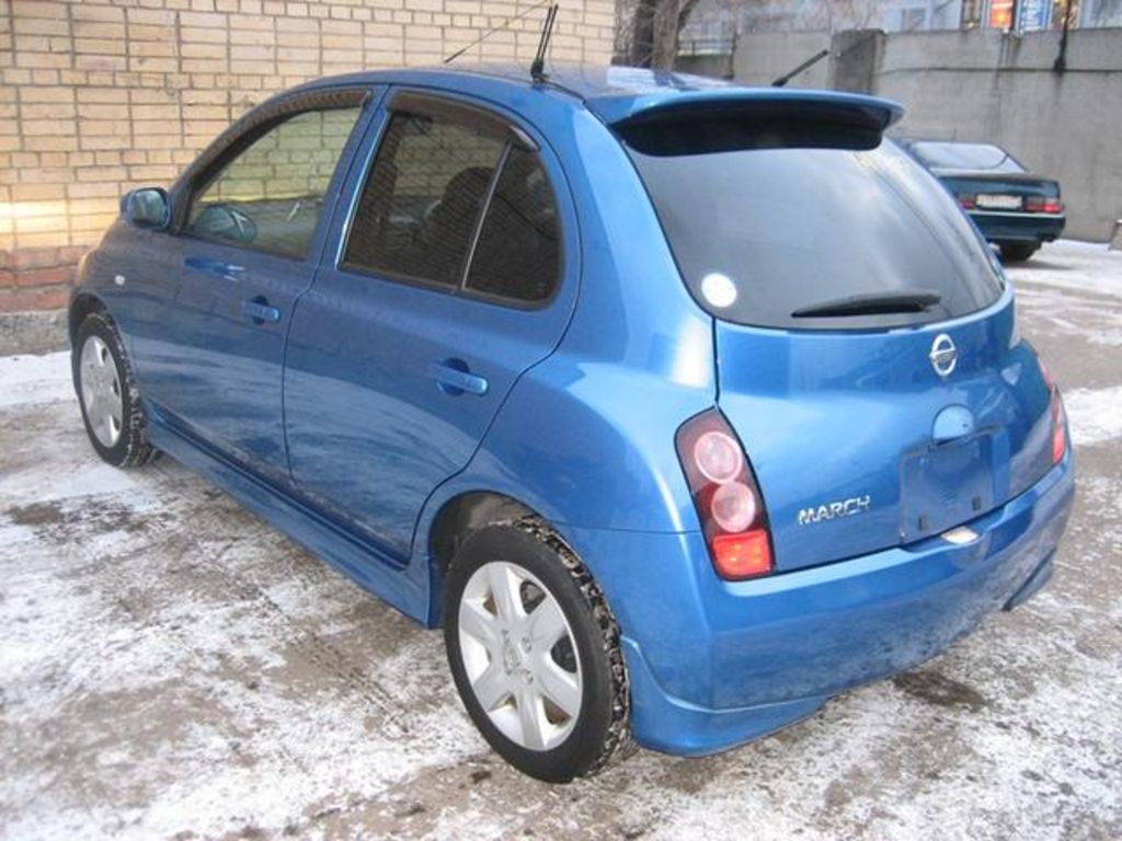 2003 Nissan March