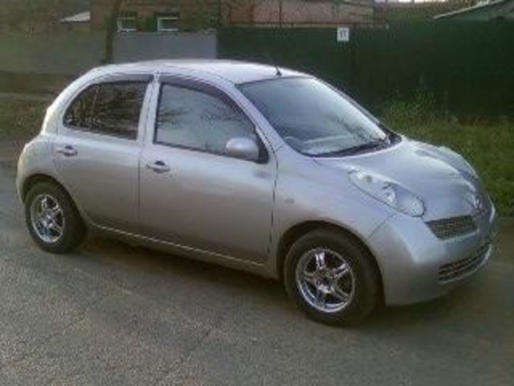 2003 Nissan March