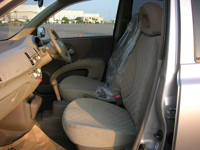 2003 Nissan March