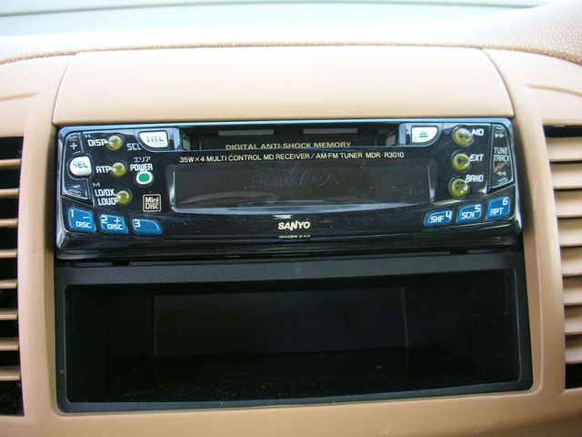 2003 Nissan March