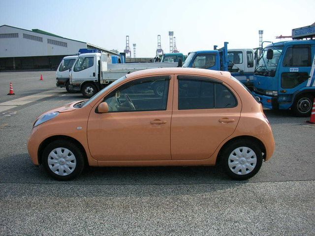 2003 Nissan March