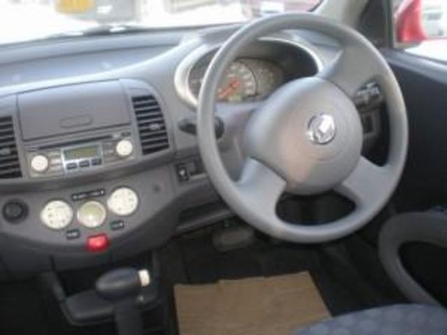 2003 Nissan March