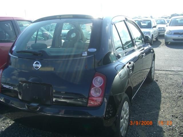 2003 Nissan March