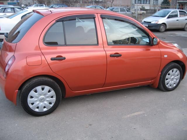 2003 Nissan March