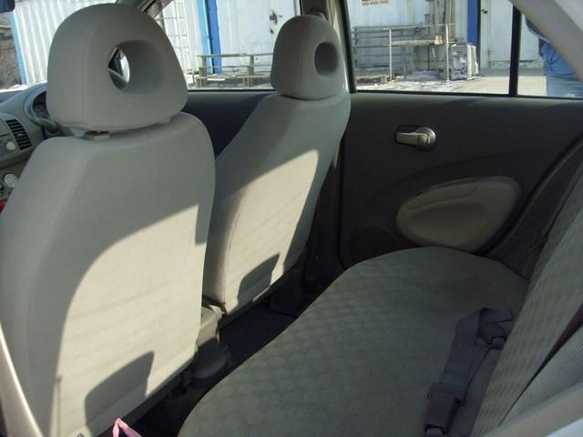 2003 Nissan March