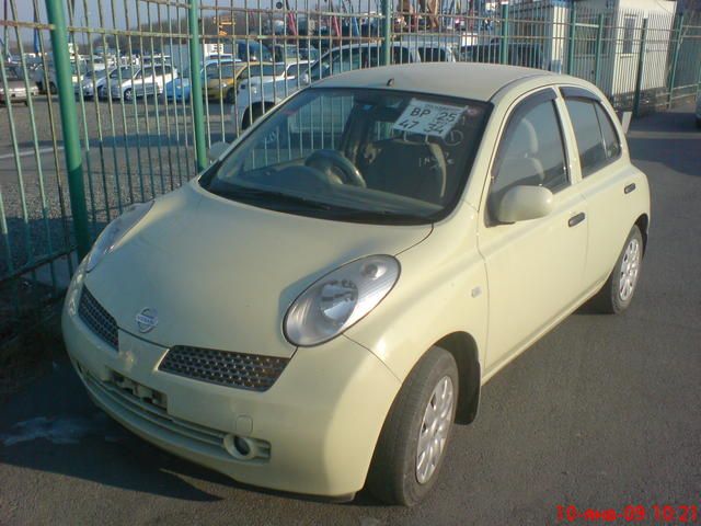 2003 Nissan March