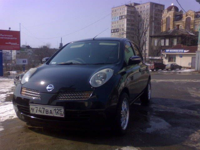 2003 Nissan March
